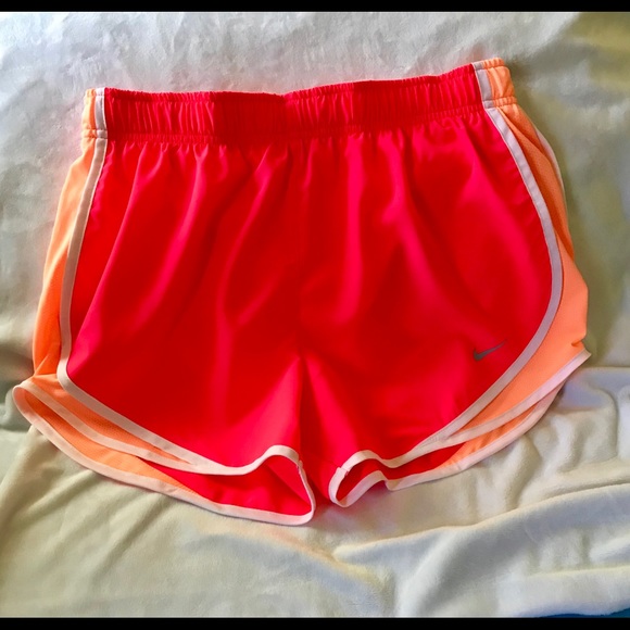 Nike Pants - Nike Woman’s DRI-FIT Shorts